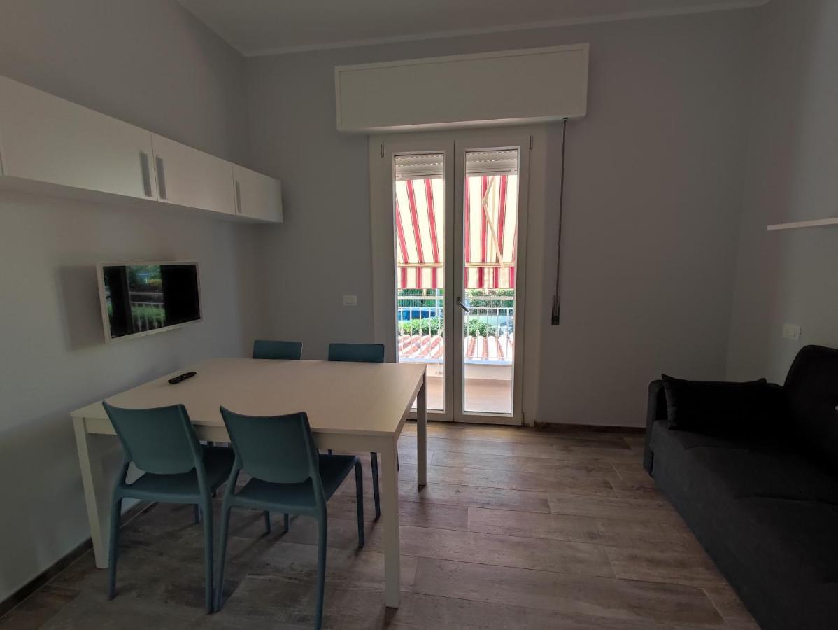 Casa Violina Appartement Lido di Camaiore Buitenkant foto
