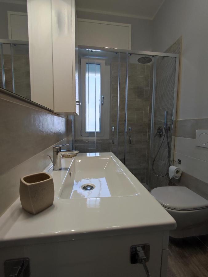 Casa Violina Appartement Lido di Camaiore Buitenkant foto