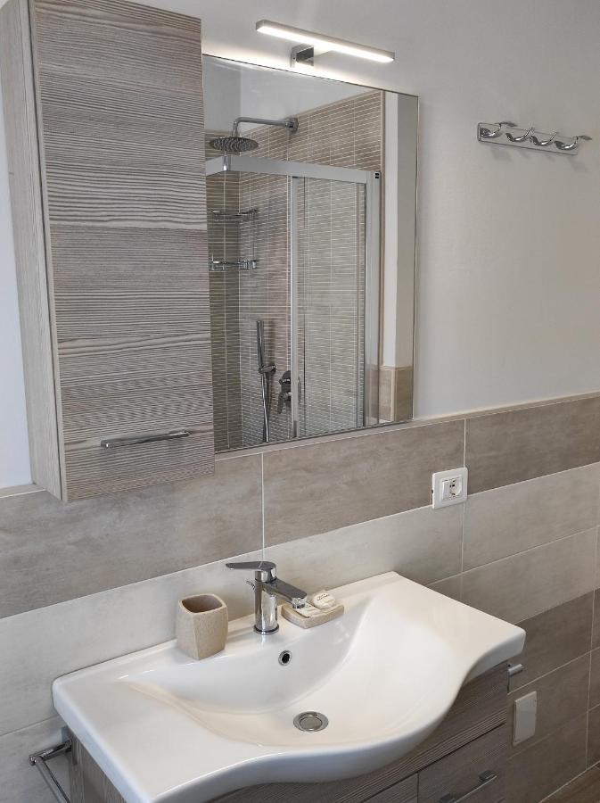 Casa Violina Appartement Lido di Camaiore Buitenkant foto